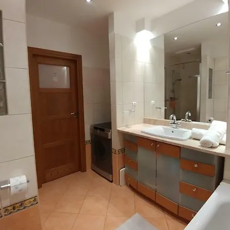 Apartament Rezydencja Wloska 公寓 *